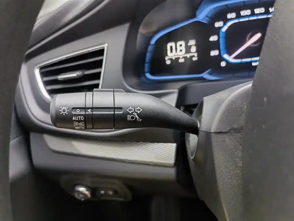 Roewe 360 2017 1.5L Automatic Deluxe Edition — миниатюра 21