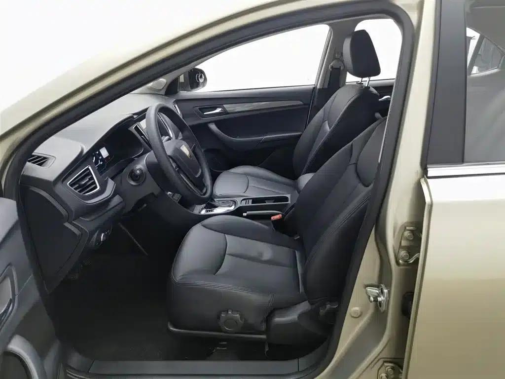 Roewe 360 2017 1.5L Automatic Deluxe Edition — миниатюра 10
