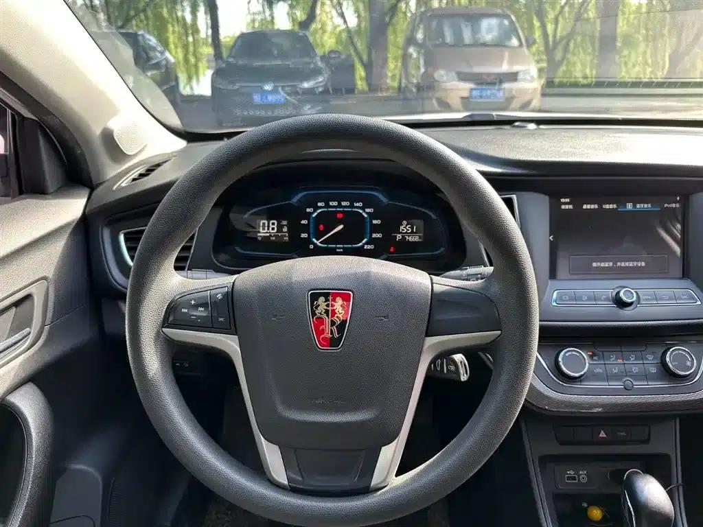Roewe 360 2015 1.5L Automatic Deluxe Edition — миниатюра 16