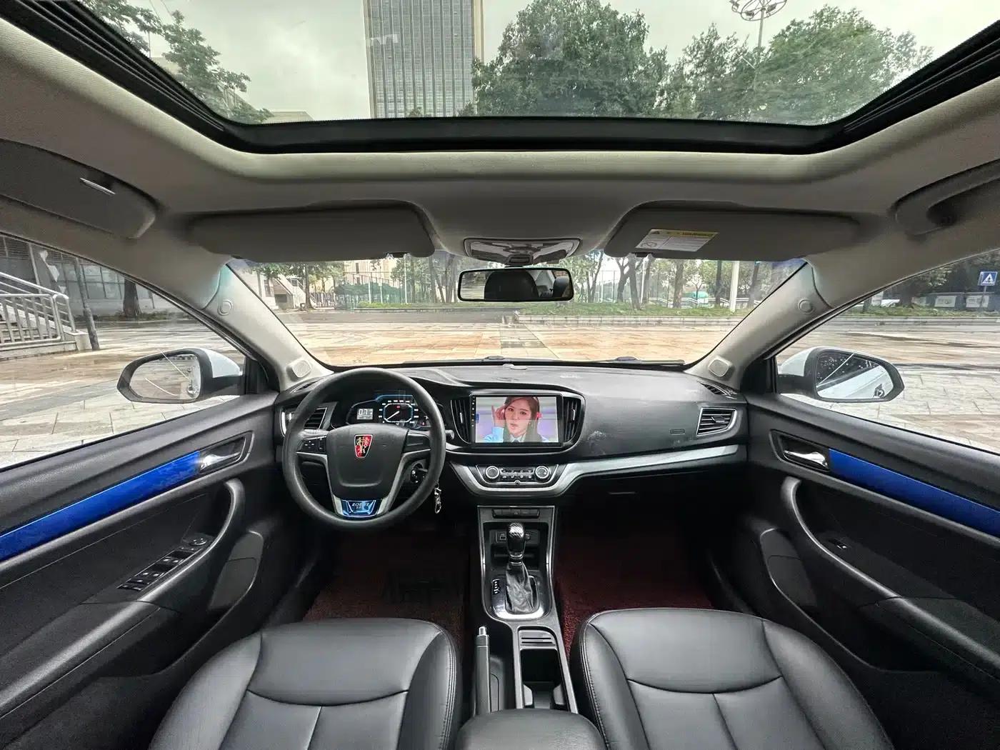 Roewe 360 2017 1.5L Automatic Deluxe Edition — миниатюра 9
