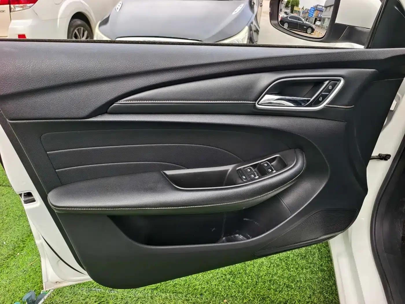Roewe Ei5 2019 Luxury Edition — миниатюра 6