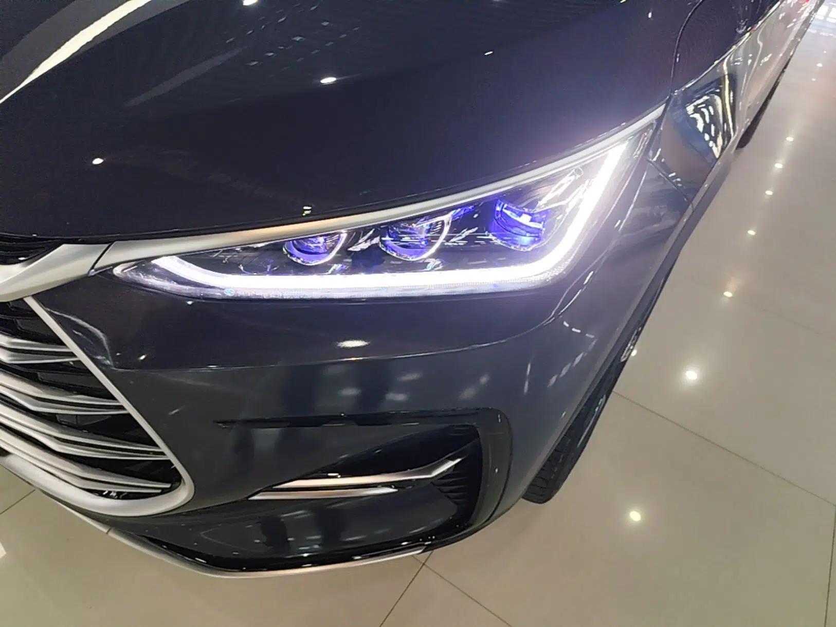 BYD Tang New Energy 2023 DM-i Champion Edition 112KM Prestige Model — миниатюра 9