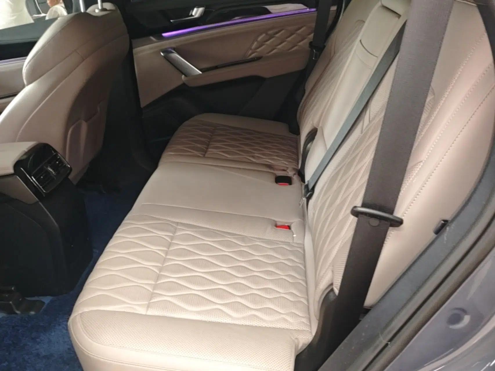 BYD Tang New Energy 2024 DM-i Glory Edition 112KM Prestige Model — миниатюра 20