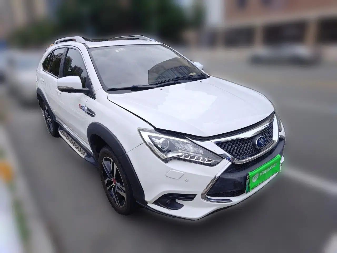 BYD Tang New Energy 2015 2.0T Four-Wheel-Drive Flagship Model — миниатюра 3