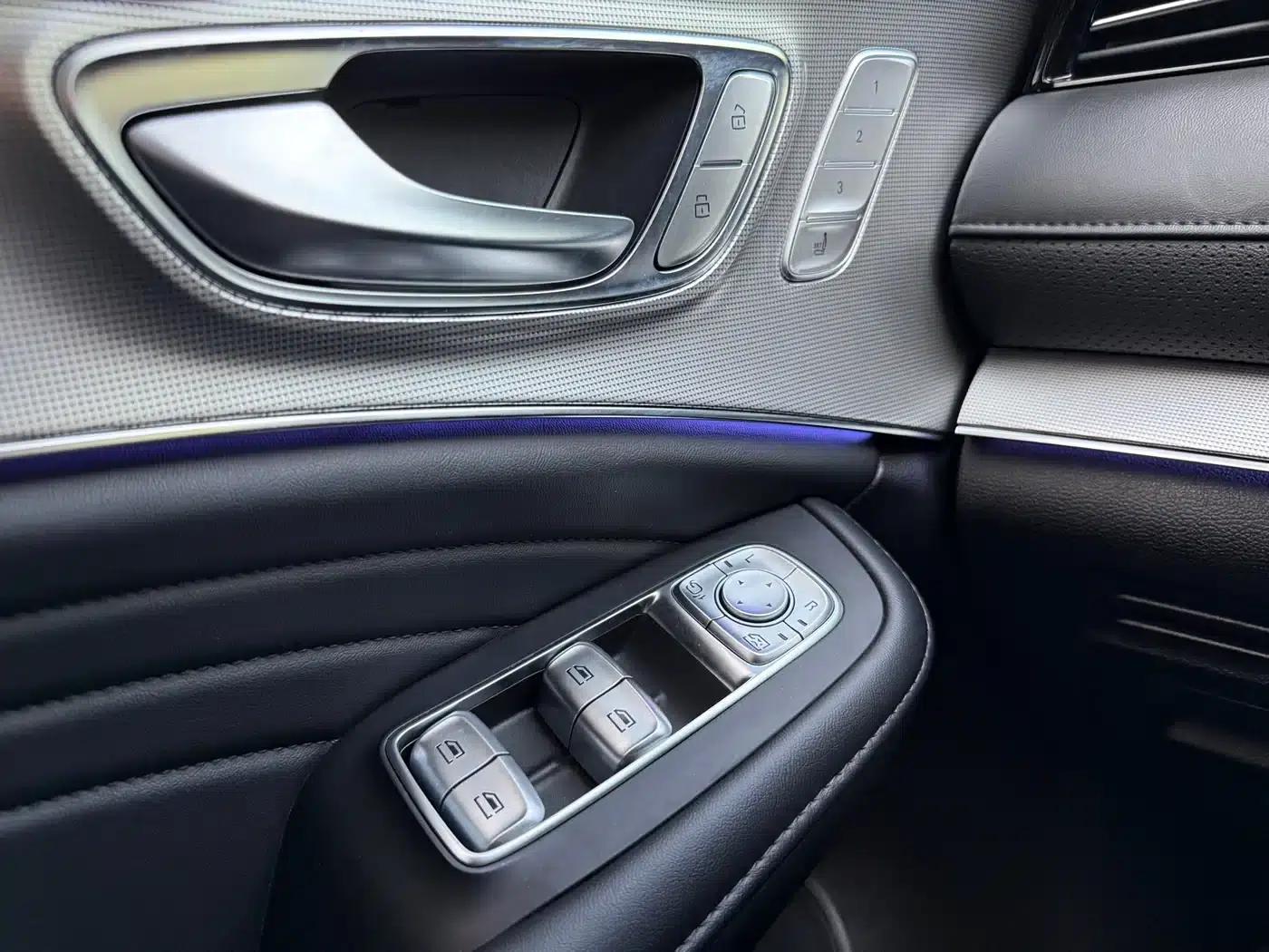 Roewe RX5 MAX 2019 400TGI Automatic Intelligent Cockpit Flagship Edition — миниатюра 14