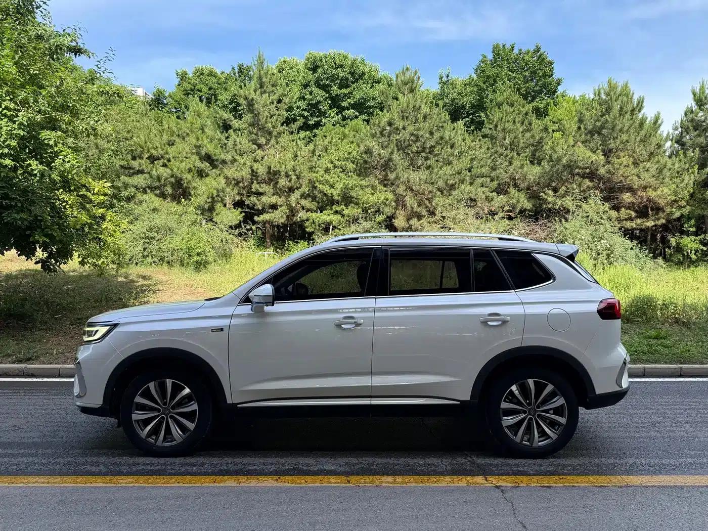 Roewe RX5 MAX 2019 400TGI Automatic Intelligent Cockpit Flagship Edition — миниатюра 3