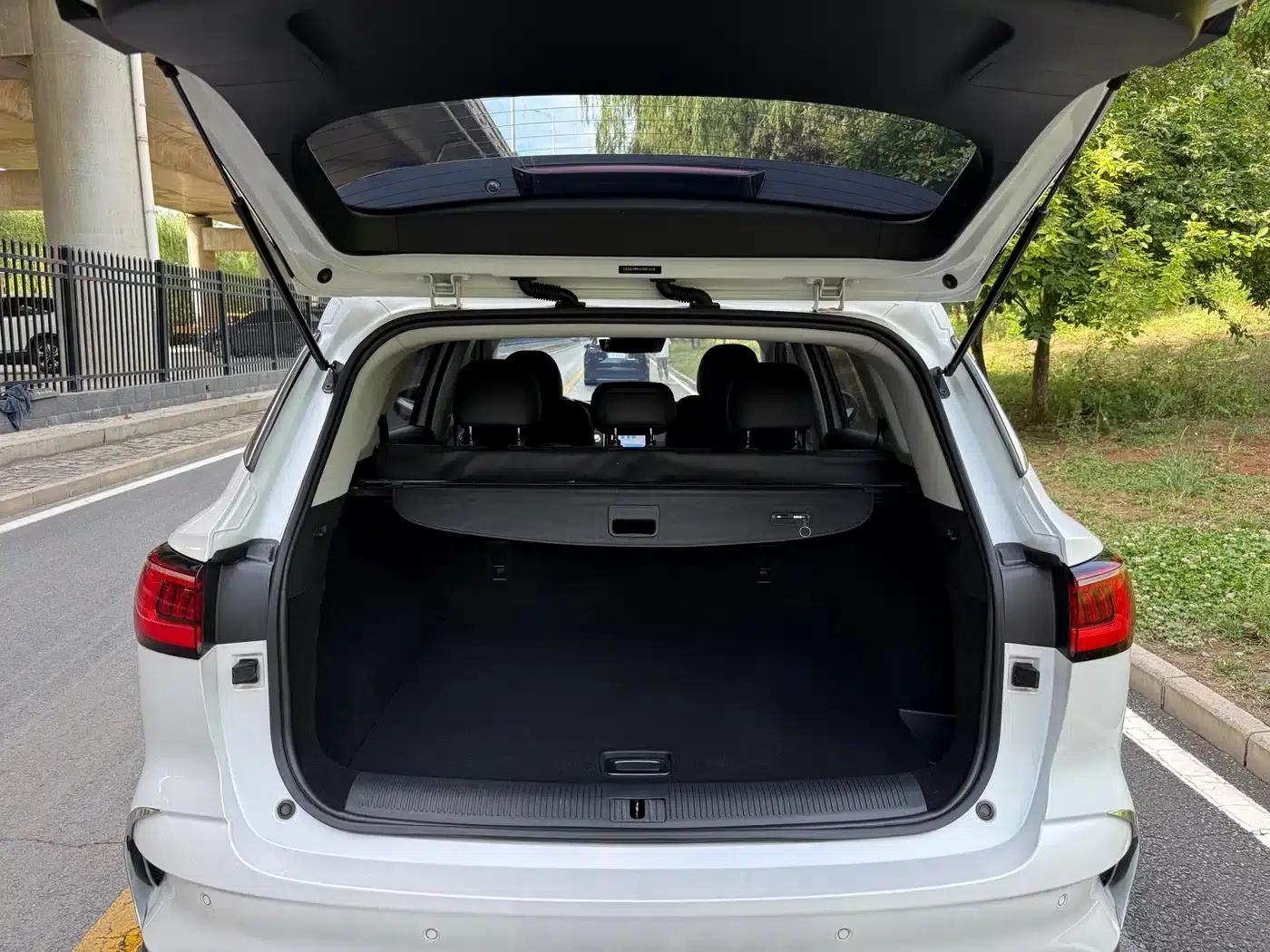 Roewe RX5 MAX 2019 400TGI Automatic Intelligent Cockpit Flagship Edition — миниатюра 22