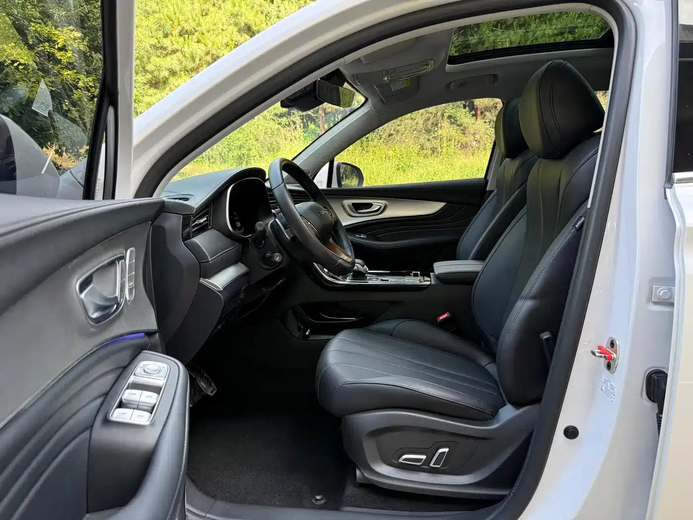 Roewe RX5 MAX 2019 400TGI Automatic Intelligent Cockpit Flagship Edition — миниатюра 7