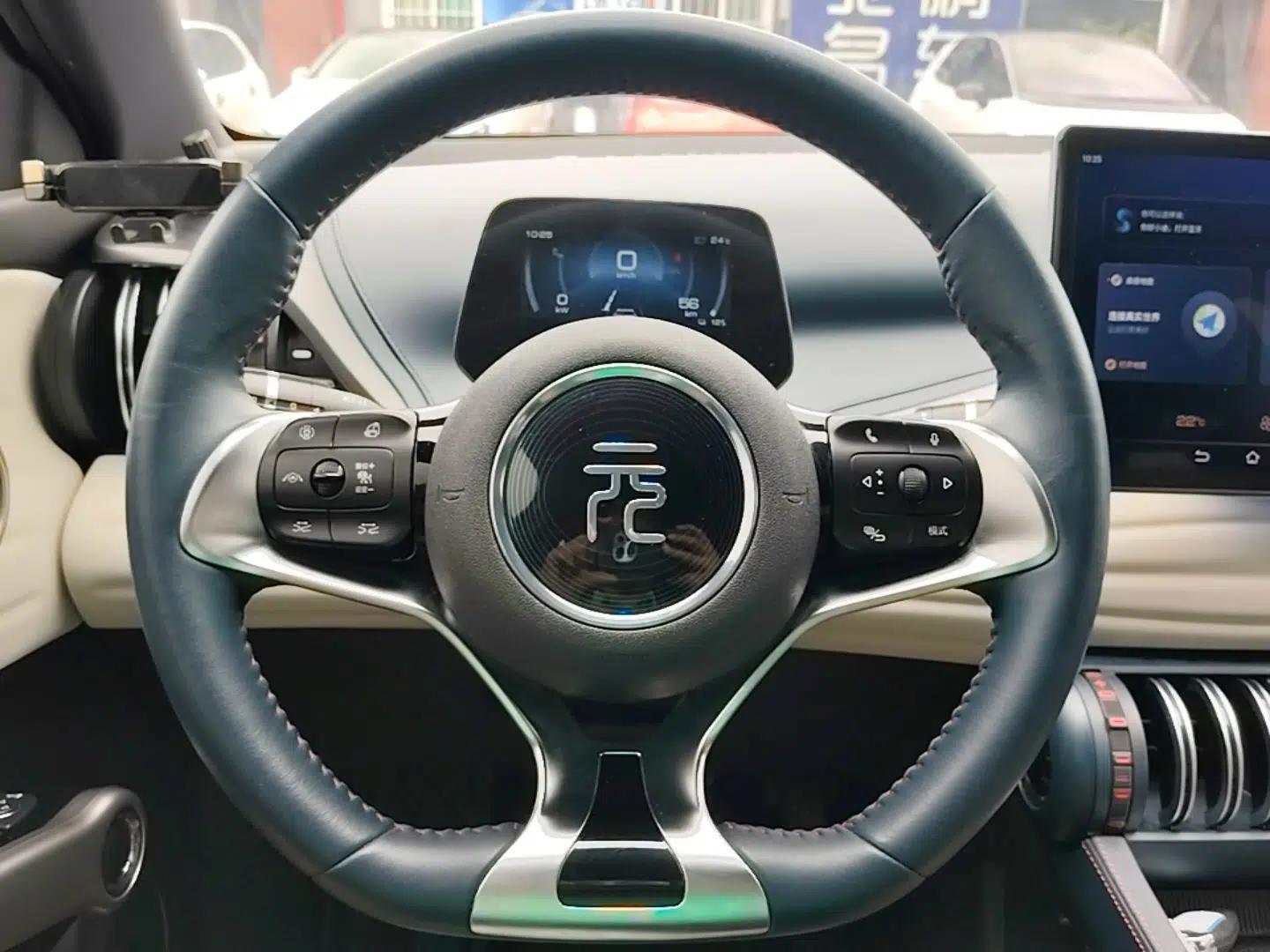 BYD Yuan PLUS 2022 510 km Flagship Version — миниатюра 14