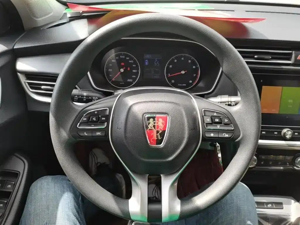 Roewe RX3 2018 1.6L Manual Flagship Edition — миниатюра 11
