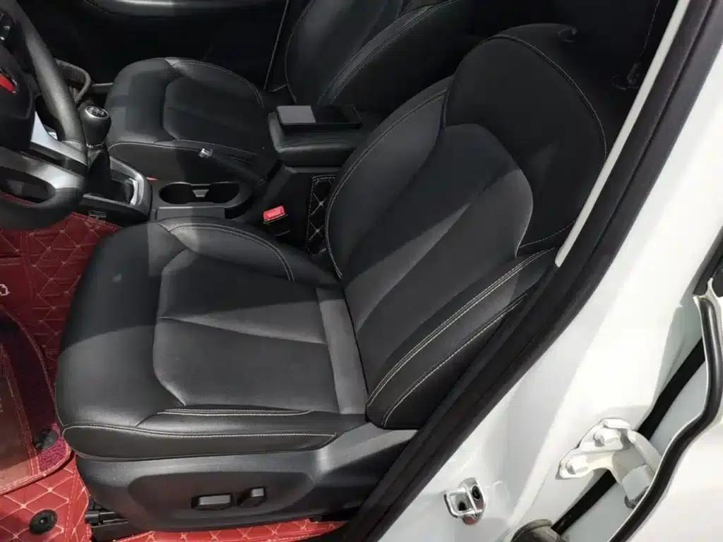 Roewe RX3 2018 1.6L Manual Flagship Edition — миниатюра 15