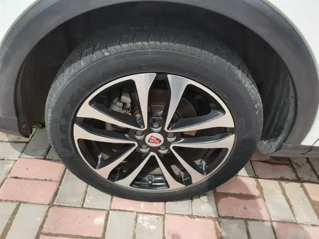 Roewe RX3 2018 1.6L Manual Flagship Edition — миниатюра 23