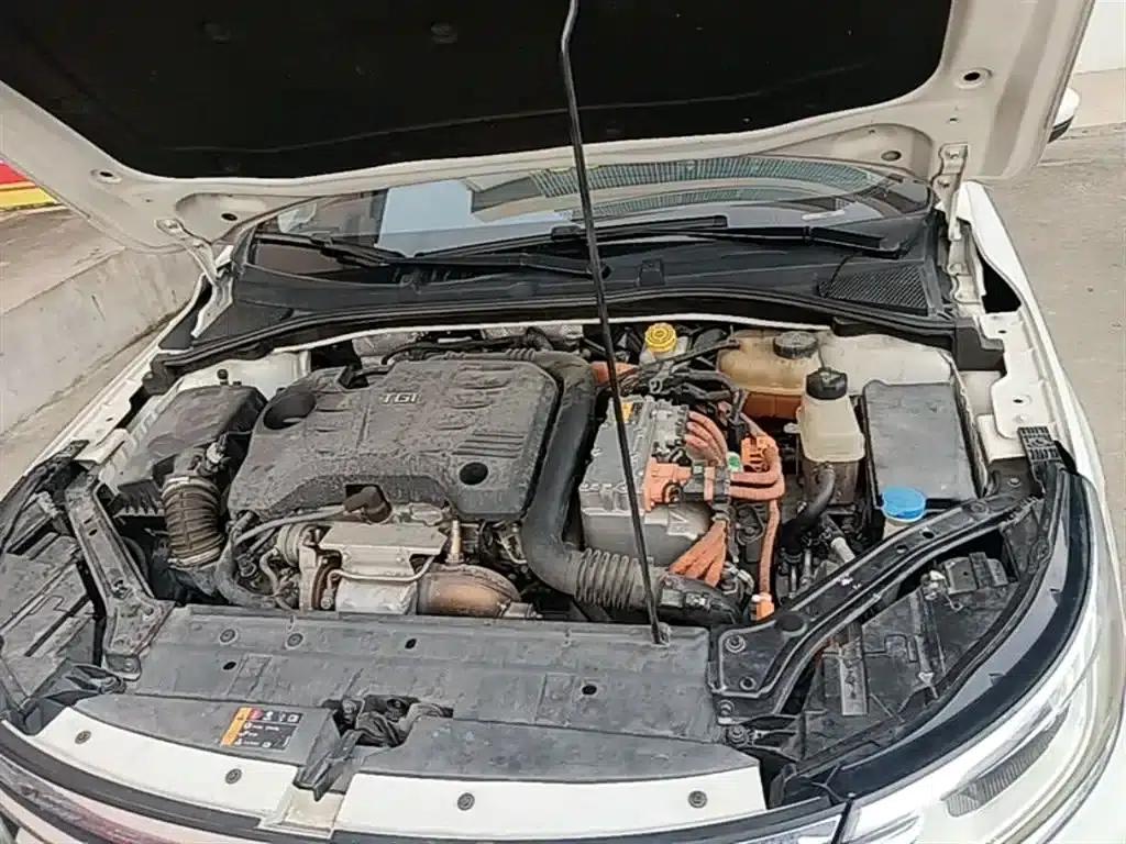 Roewe i6 New Energy 2019 PLUS 50T Internet Glory Flagship Edition — миниатюра 20