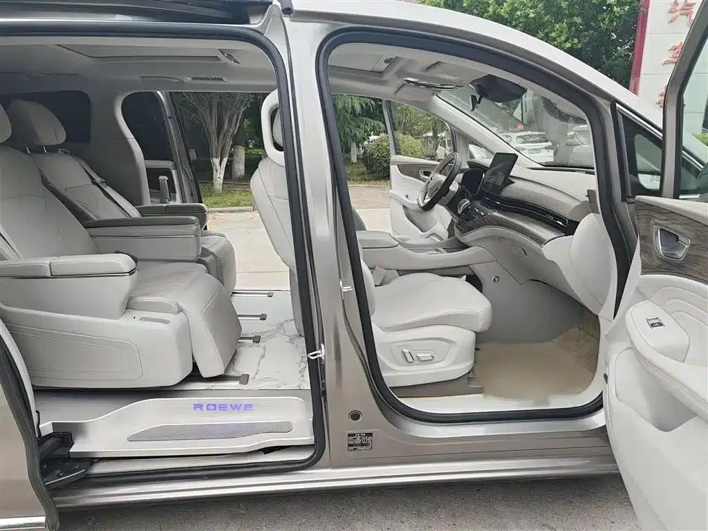 Roewe iMAX8 New Energy 2025 1.5T DMH Luxury Edition — миниатюра 15