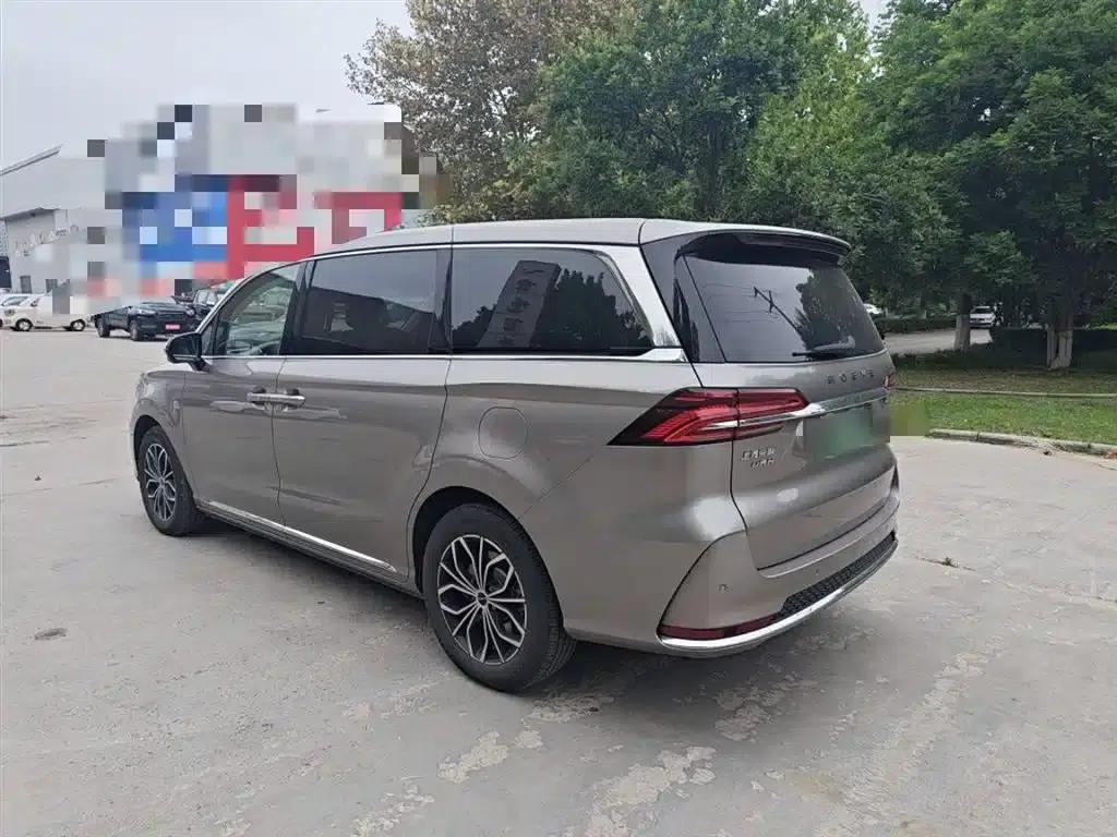Roewe iMAX8 New Energy 2025 1.5T DMH Luxury Edition — миниатюра 9