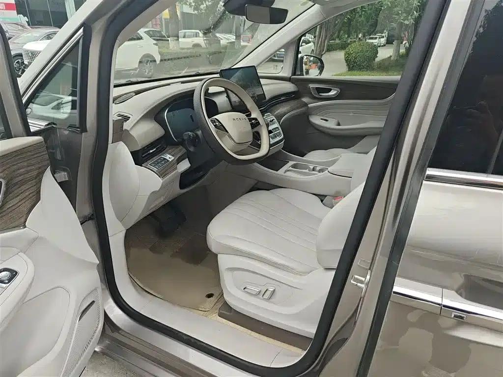 Roewe iMAX8 New Energy 2025 1.5T DMH Luxury Edition — миниатюра 10