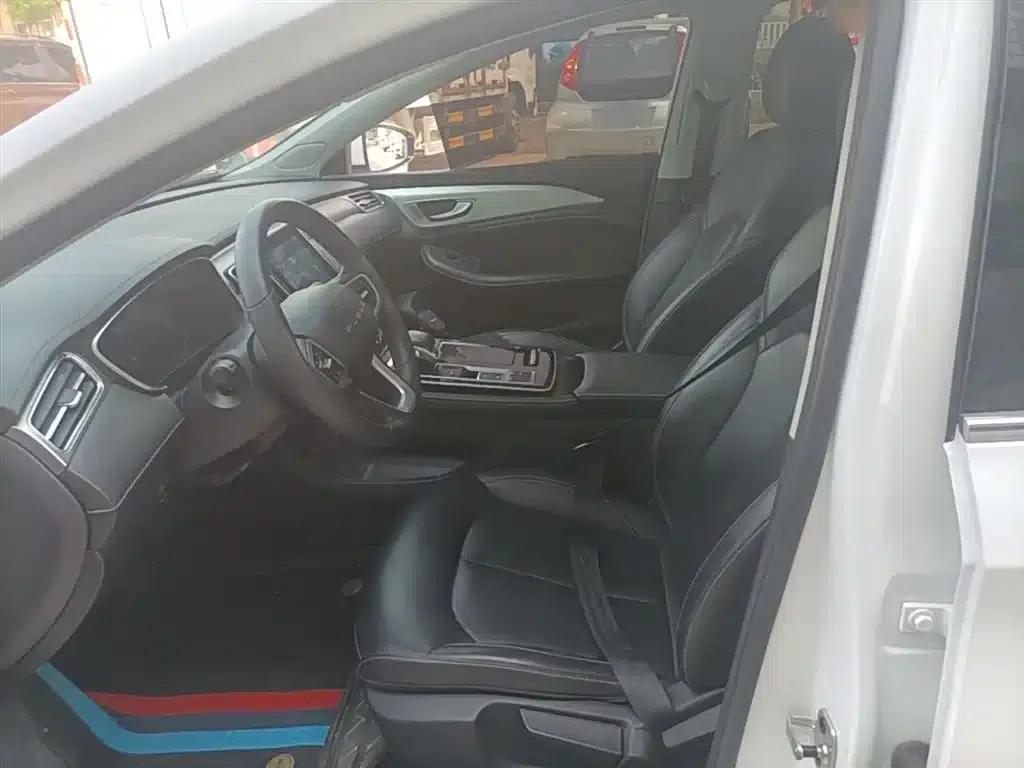 Roewe i6 MAX New Energy 2023 EV 420 Panoramic Roof Special Edition — миниатюра 15