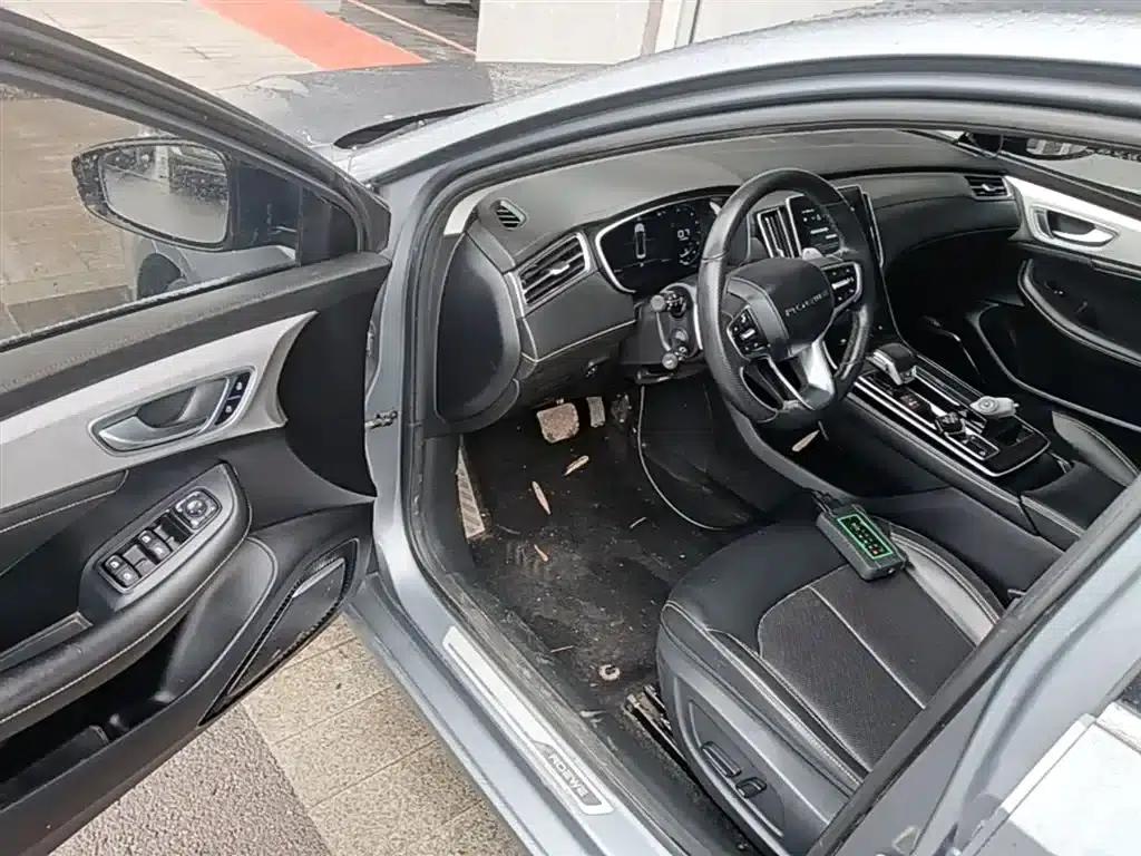 Roewe i6 MAX 2020 300TGI Automatic Cool and Intelligent Driving Edition — миниатюра 16