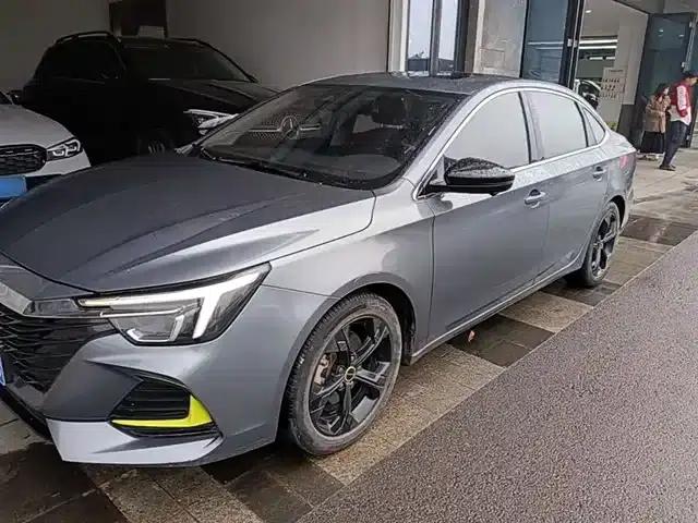 Roewe i6 MAX 2020 300TGI Automatic Cool and Intelligent Driving Edition