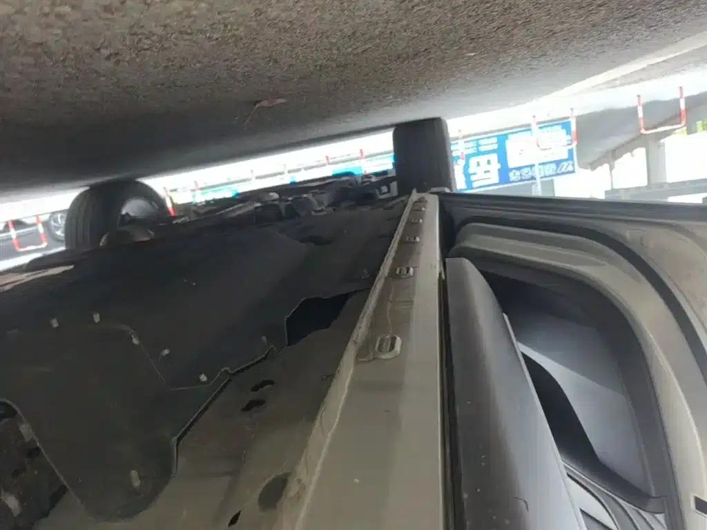 Roewe RX5 eMAX 2020 500PHEV 4G Connected Luxury Edition — миниатюра 22