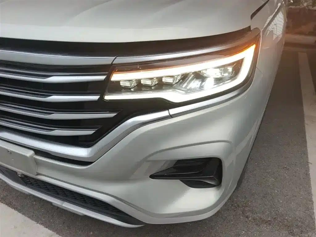 Roewe RX5 eMAX 2020 500PHEV 4G Connected Luxury Edition — миниатюра 24