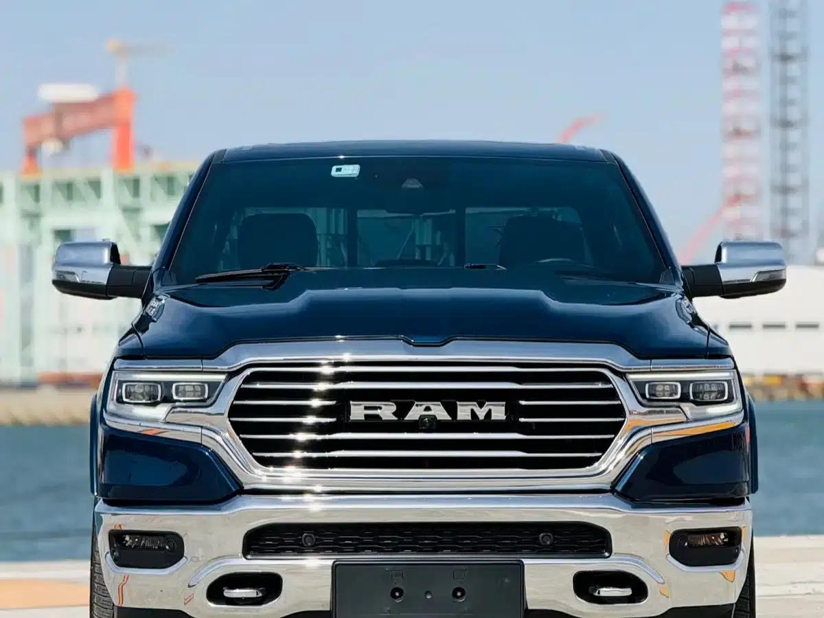 RAM Trucks 2024 1500 5.7L — миниатюра 1
