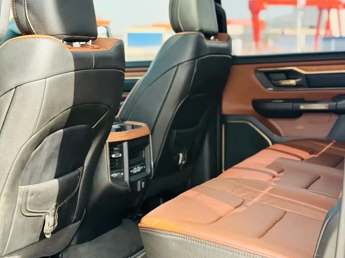 RAM Trucks 2024 1500 5.7L — миниатюра 9
