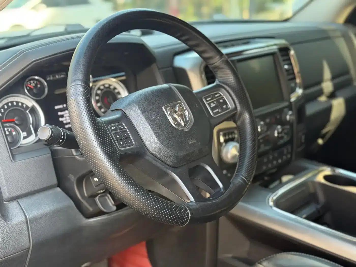 RAM Trucks 2013 1500 5.7L — миниатюра 9