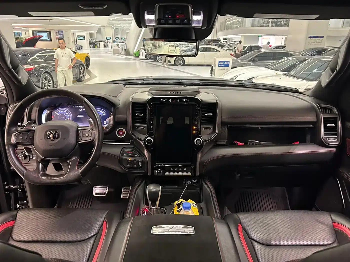 RAM Trucks Tyrannosaurus Rex 2023 6.2T Automatic — миниатюра 5