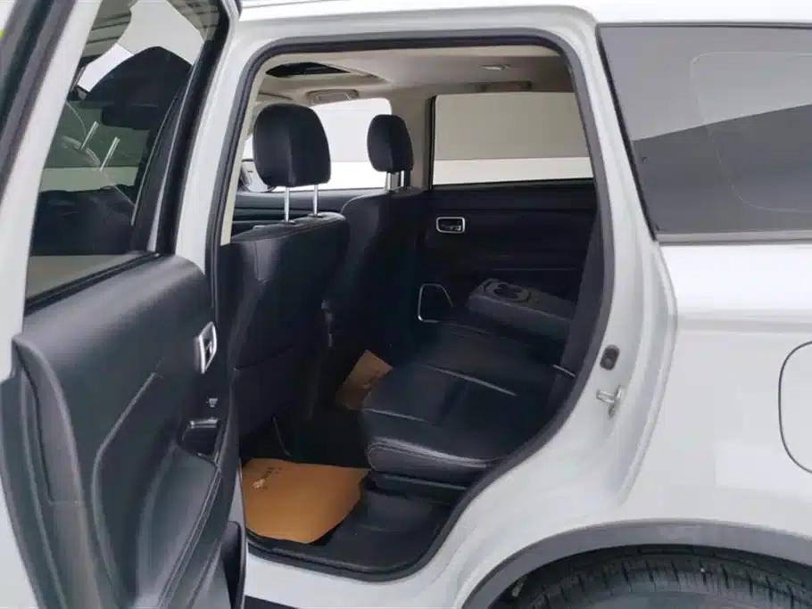 Outlander 2018 2.0L 2WD Glory Edition 5-seater — миниатюра 11