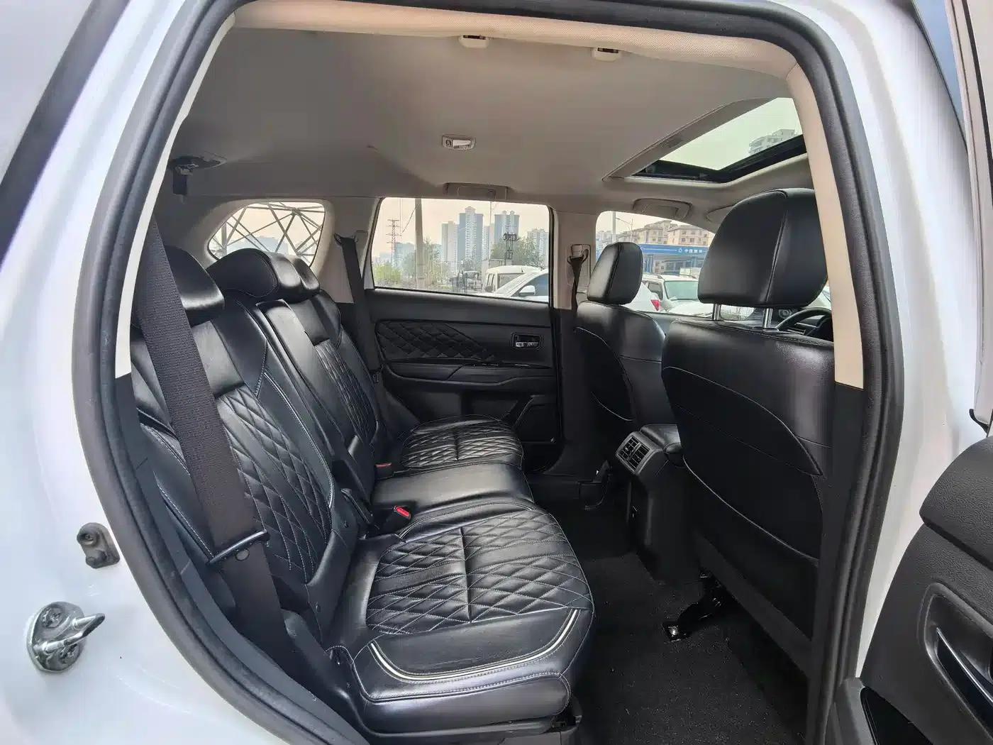 Outlander 2021 2.0L 2WD Enjoy Edition 5-seater — миниатюра 13