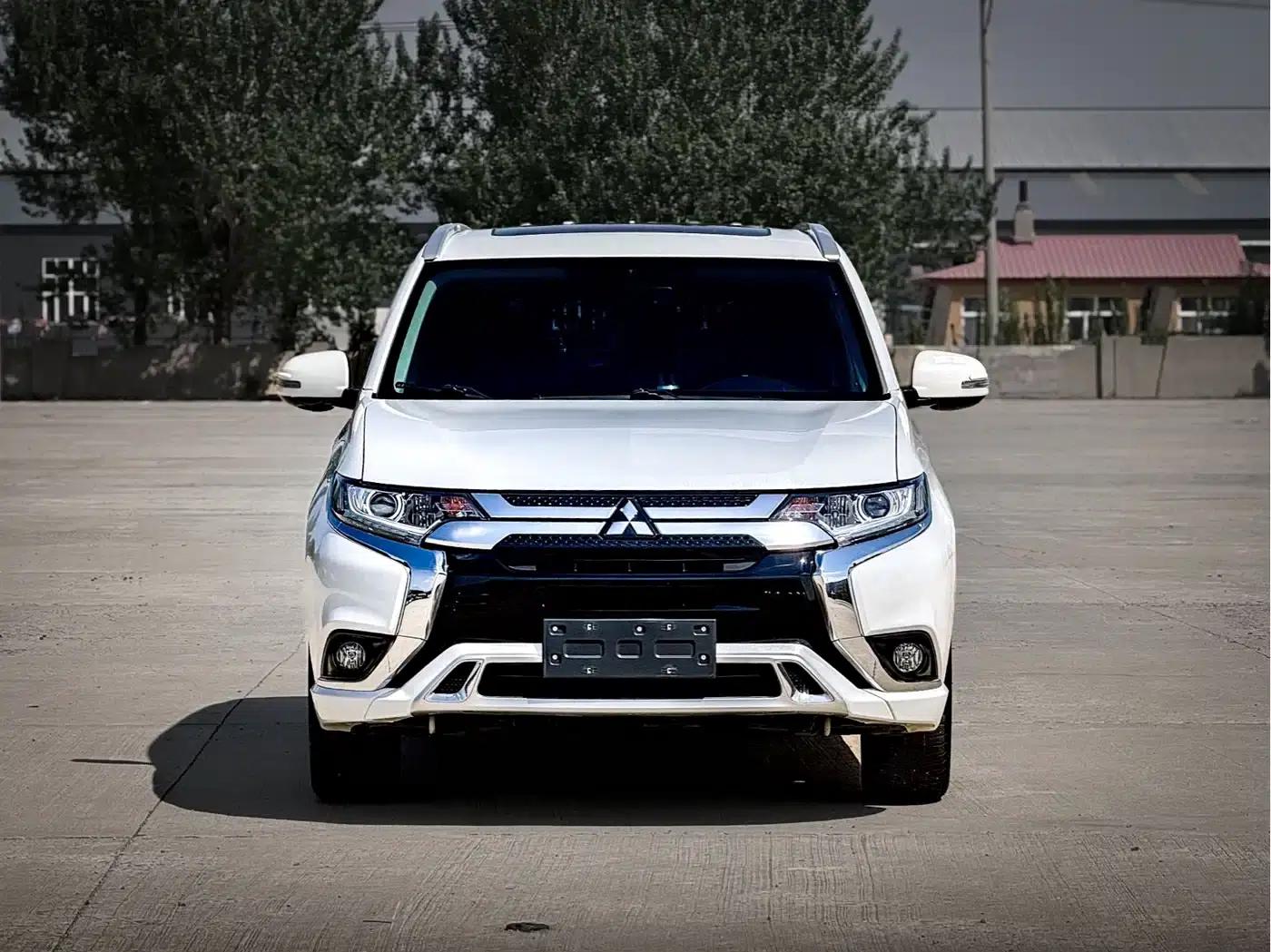 Outlander 2021 Facelift 2.0L 2WD Enjoy Edition 5-Seater — миниатюра 2