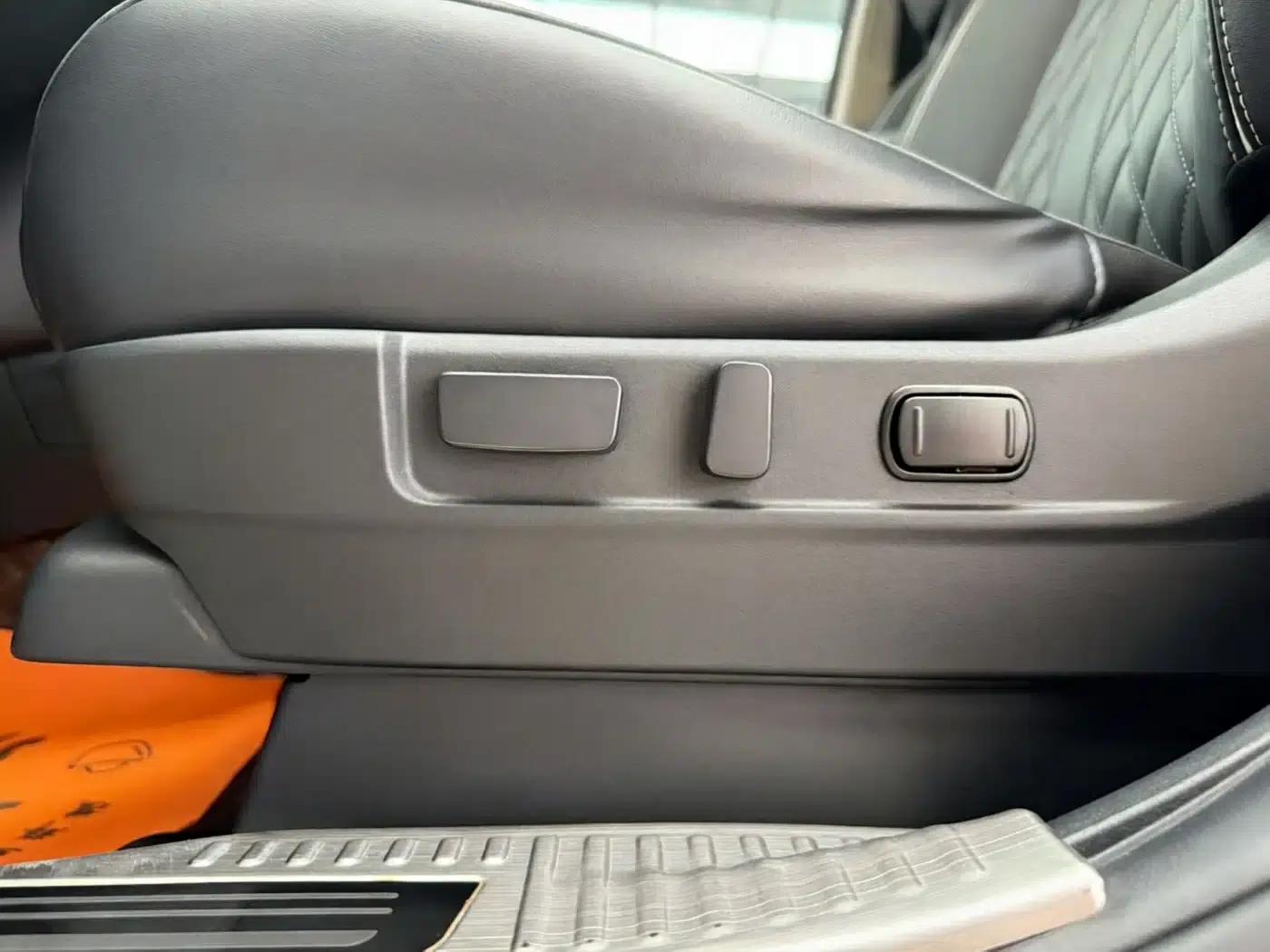 Outlander 2021 Facelift 2.0L 2WD Enjoy Edition 5-Seater — миниатюра 14