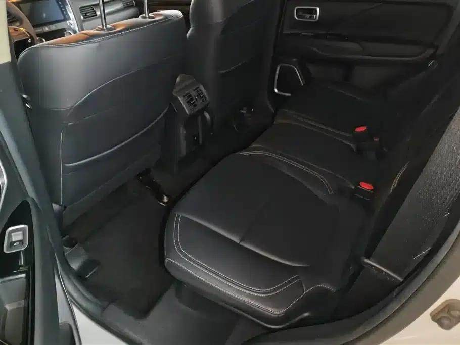 Outlander 2020 2.0L 2WD Enjoy Edition 5-seater — миниатюра 11