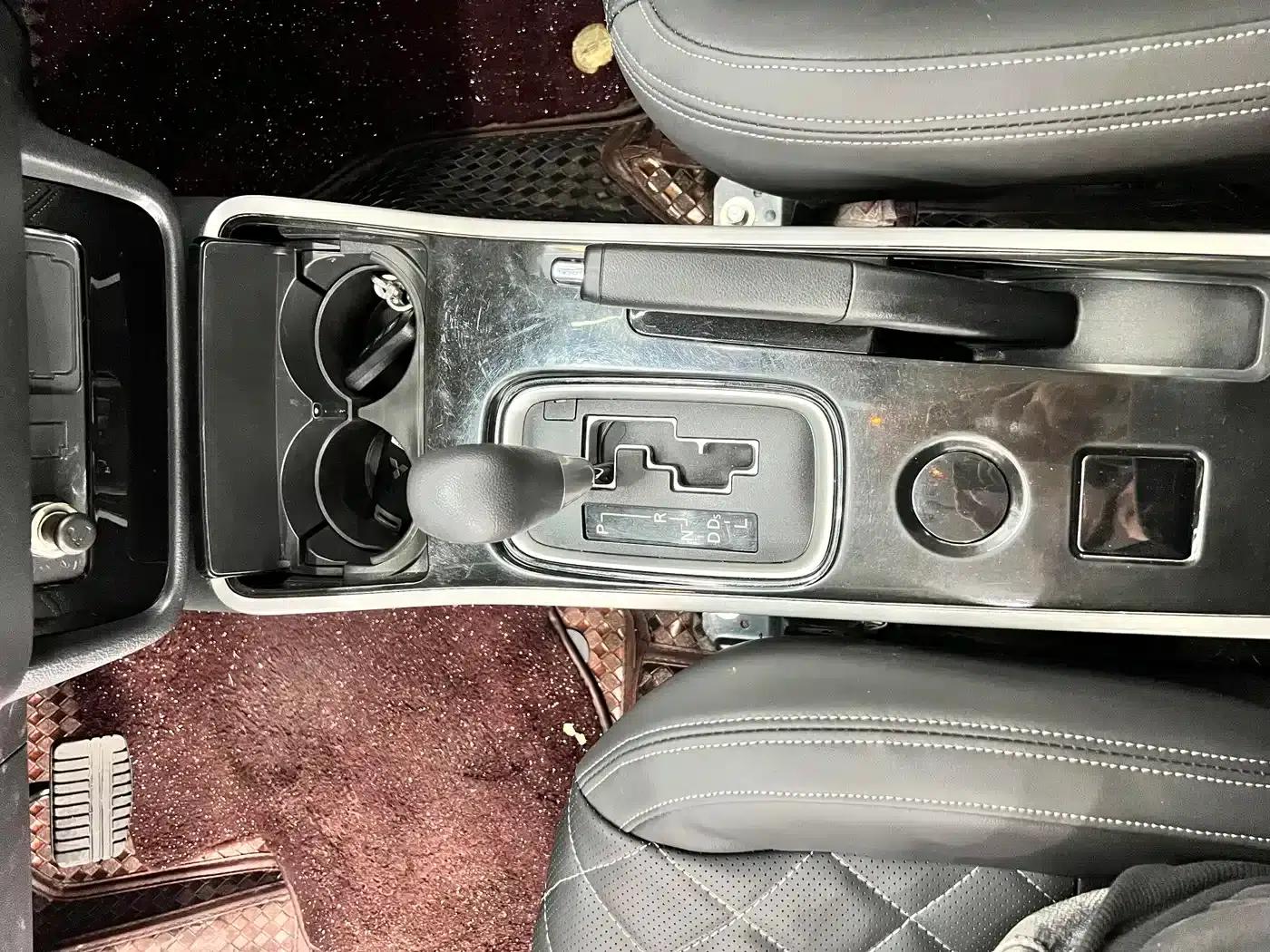 Outlander 2021 Facelift 2.0L 2WD Comfortline 5-Seater — миниатюра 13