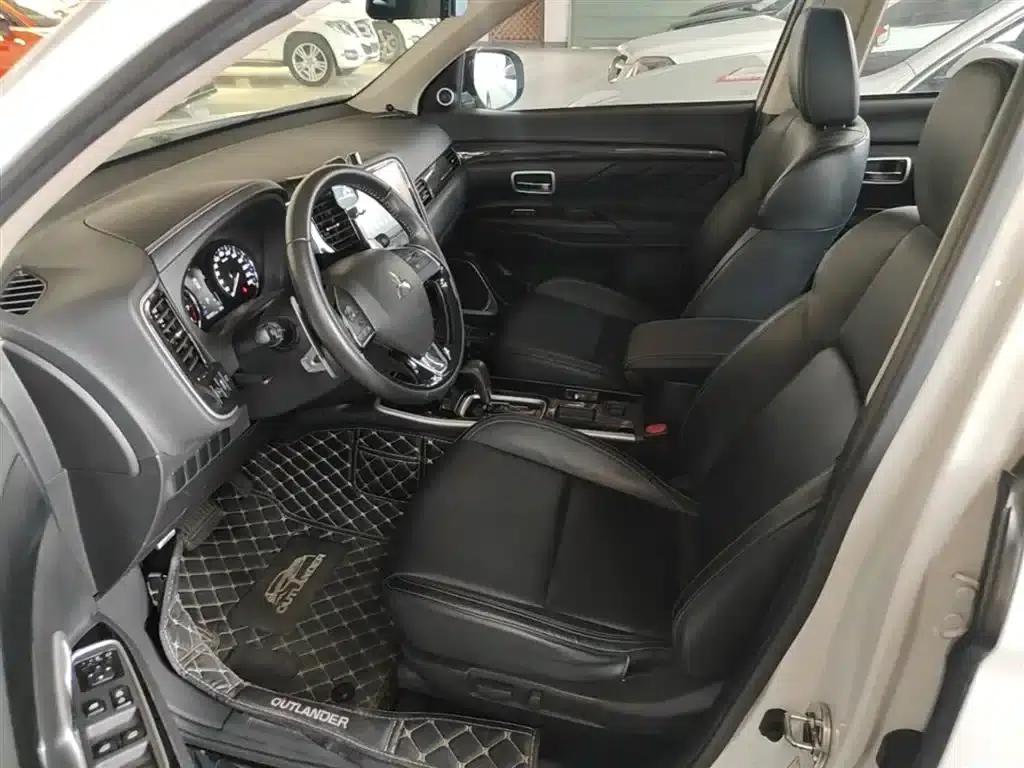Outlander 2019 2.0L 2WD Enjoy Edition 7-seater National VI Emission Standard — миниатюра 15