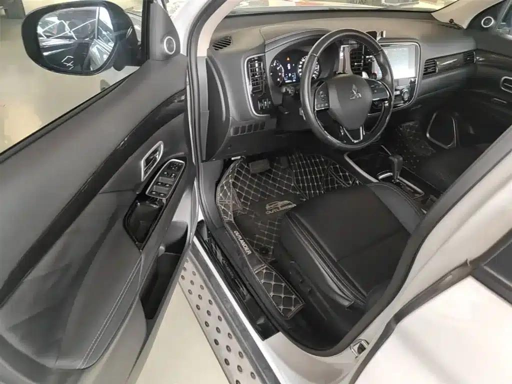 Outlander 2019 2.0L 2WD Enjoy Edition 7-seater National VI Emission Standard — миниатюра 16