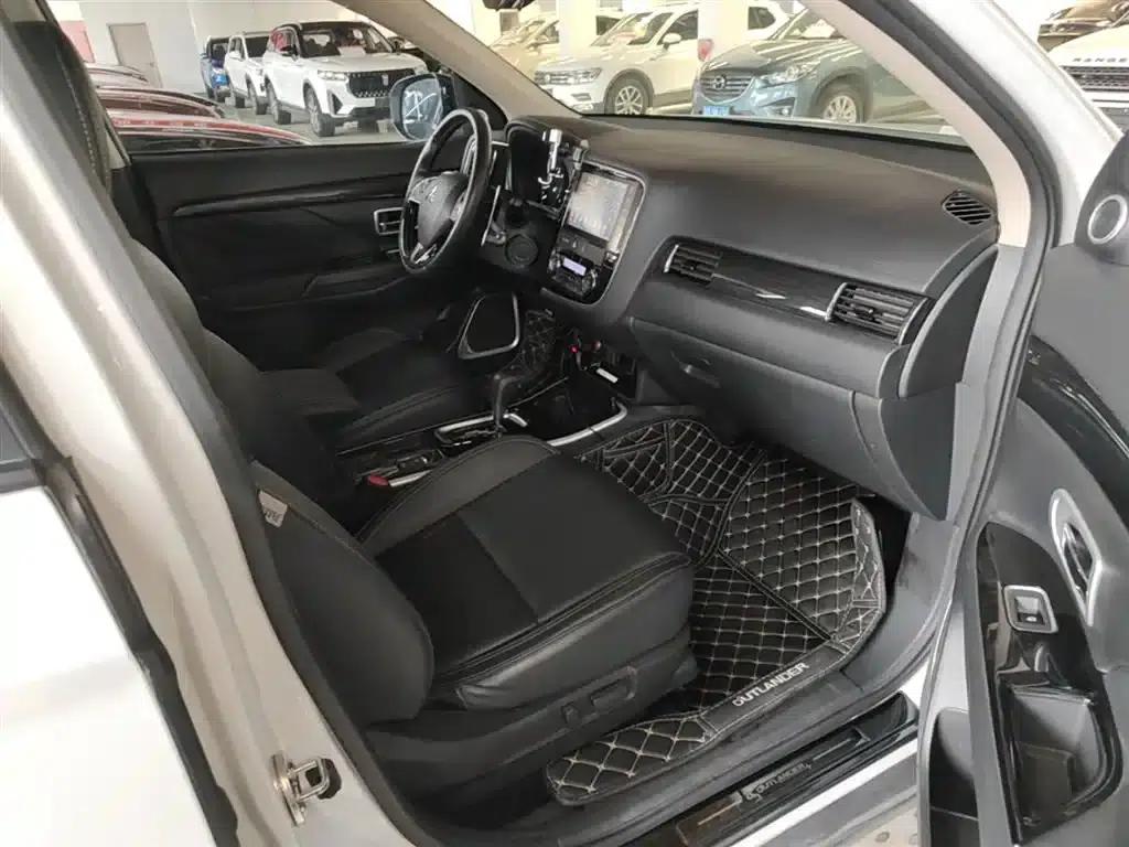 Outlander 2019 2.0L 2WD Enjoy Edition 7-seater National VI Emission Standard — миниатюра 25