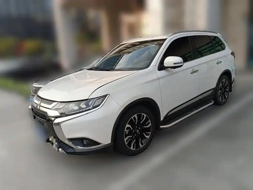 Outlander 2019 2.4L 4WD Enjoy Edition 7-seater National VI Emission Standard — миниатюра 1