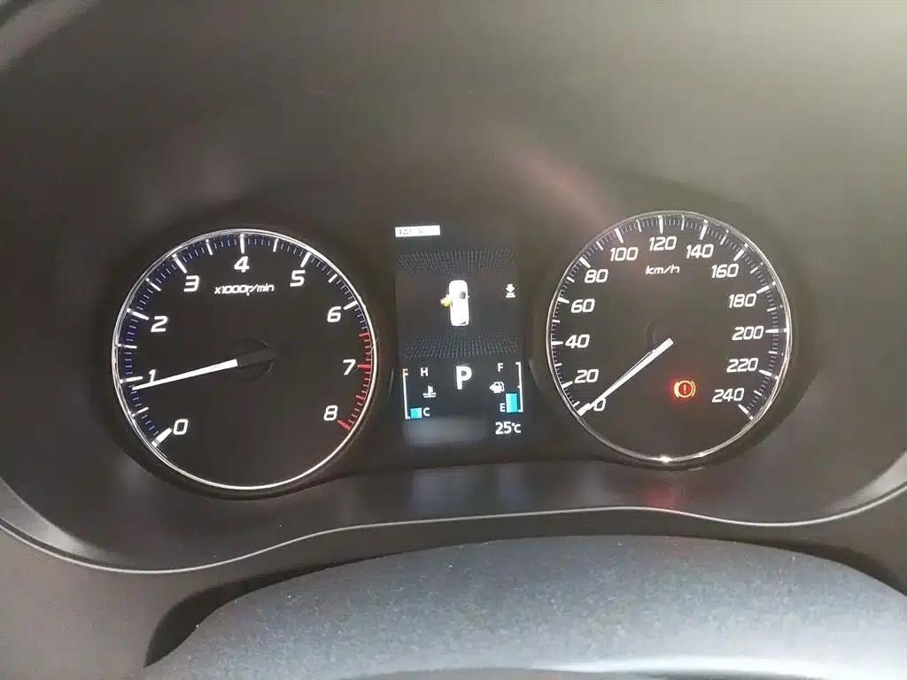 Outlander 2019 2.4L 4WD Enjoy Edition 7-seater National VI Emission Standard — миниатюра 4