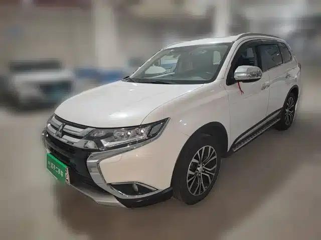 2016 Outlander Imported Model 2.4L 4WD Elite Edition 5-Seater