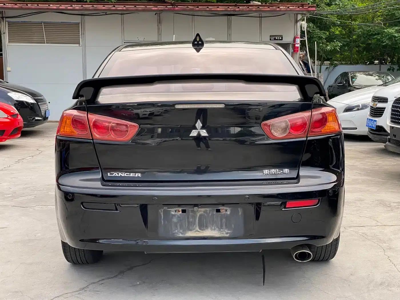 Lancer EX 2010 Fashion Edition 1.8L CVT Comfort — миниатюра 14