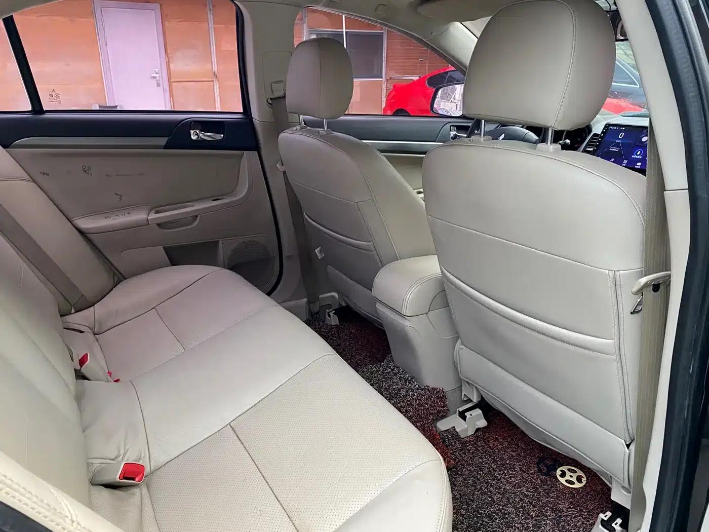 Lancer EX 2010 Fashion Edition 1.8L CVT Comfort — миниатюра 9