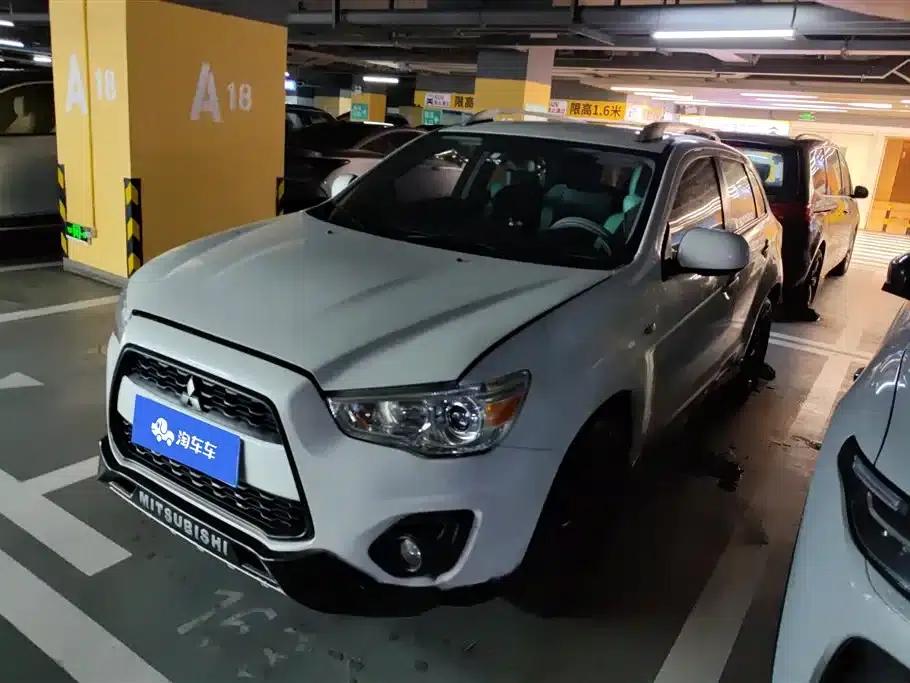 2013 ASX 2.0L CVT 2WD Elite Edition — миниатюра 1