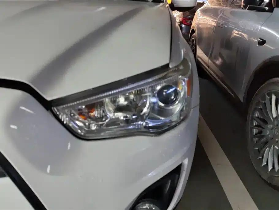2013 ASX 2.0L CVT 2WD Elite Edition — миниатюра 5