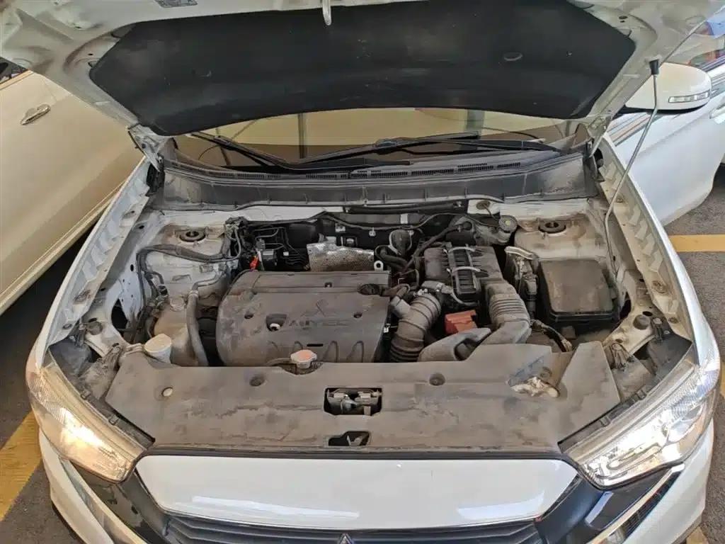 2016 ASX 2.0L CVT 2WD Navigator Edition — миниатюра 20