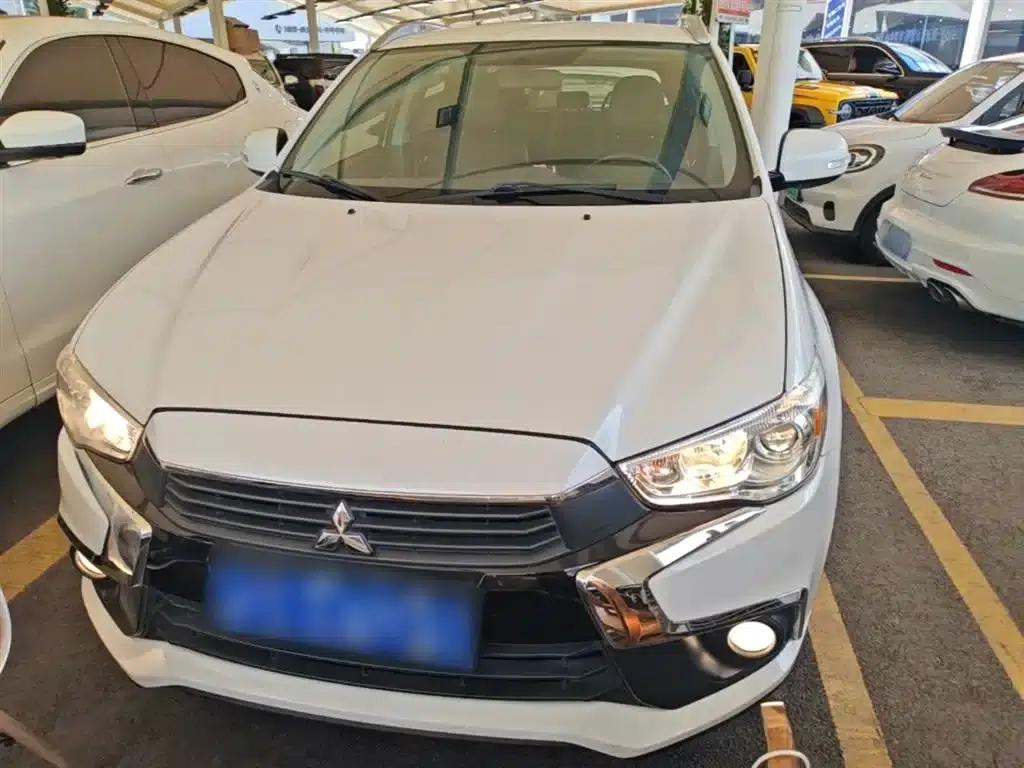 2016 ASX 2.0L CVT 2WD Navigator Edition — миниатюра 3