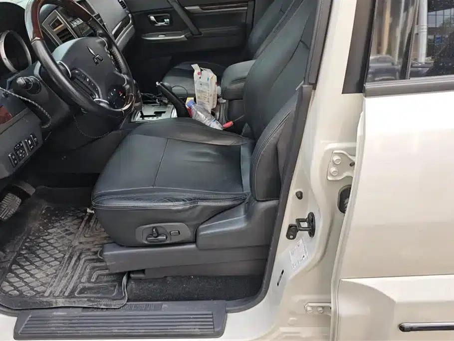 2018 Pajero (Imported) 3.8L Automatic — миниатюра 9