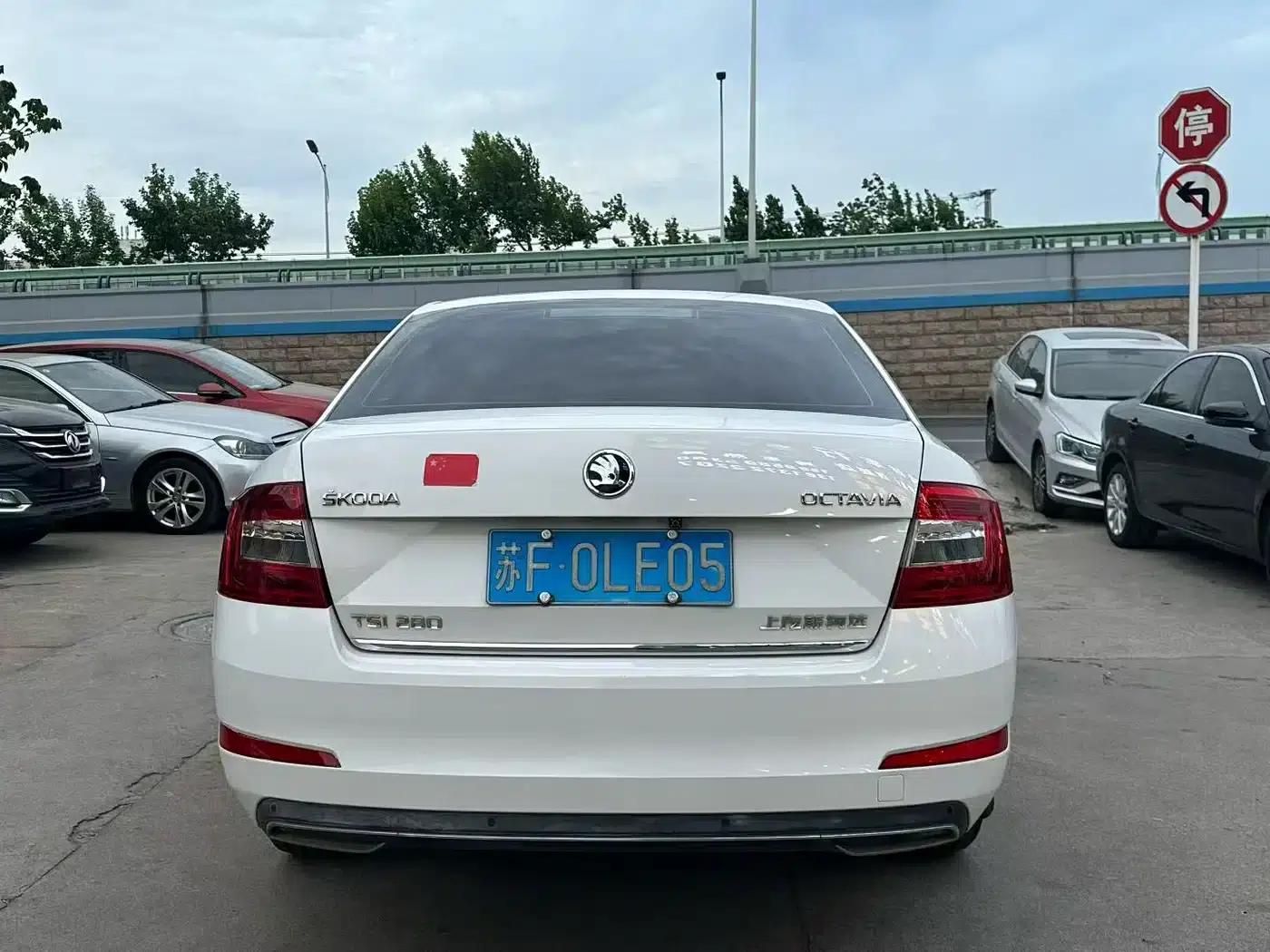 Octavia 2017 TSI280 DSG Smart Edition — миниатюра 8