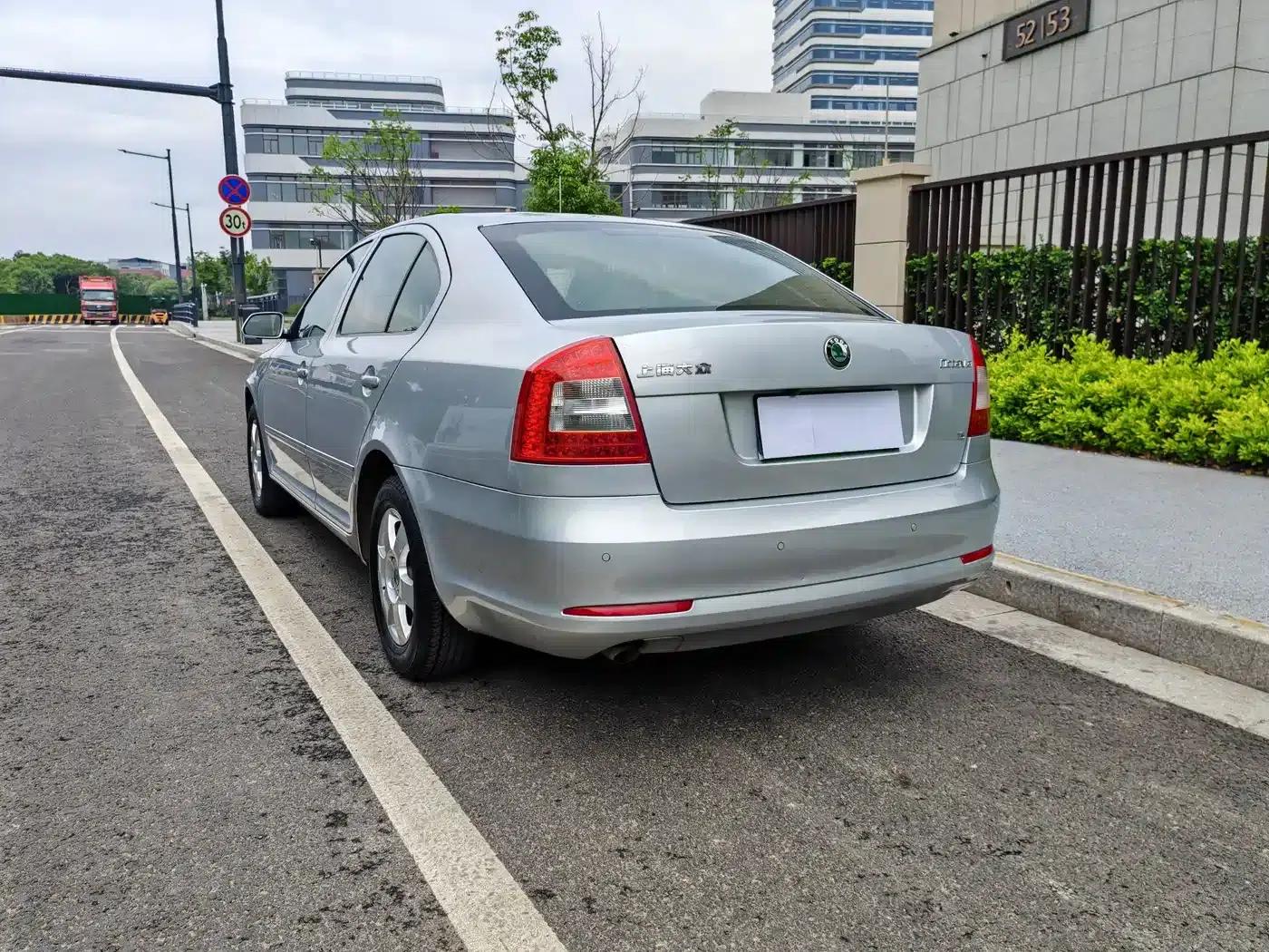 Octavia 2012 1.6L Automatic Elegance Edition — миниатюра 5